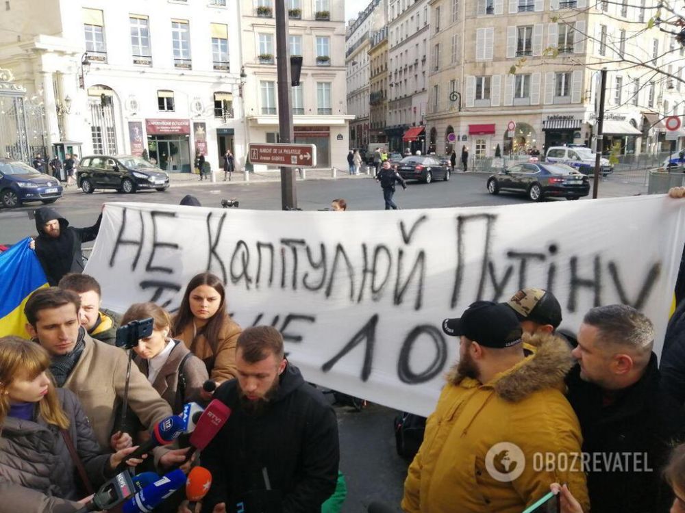 Ветераны АТО выступили против России в Париже